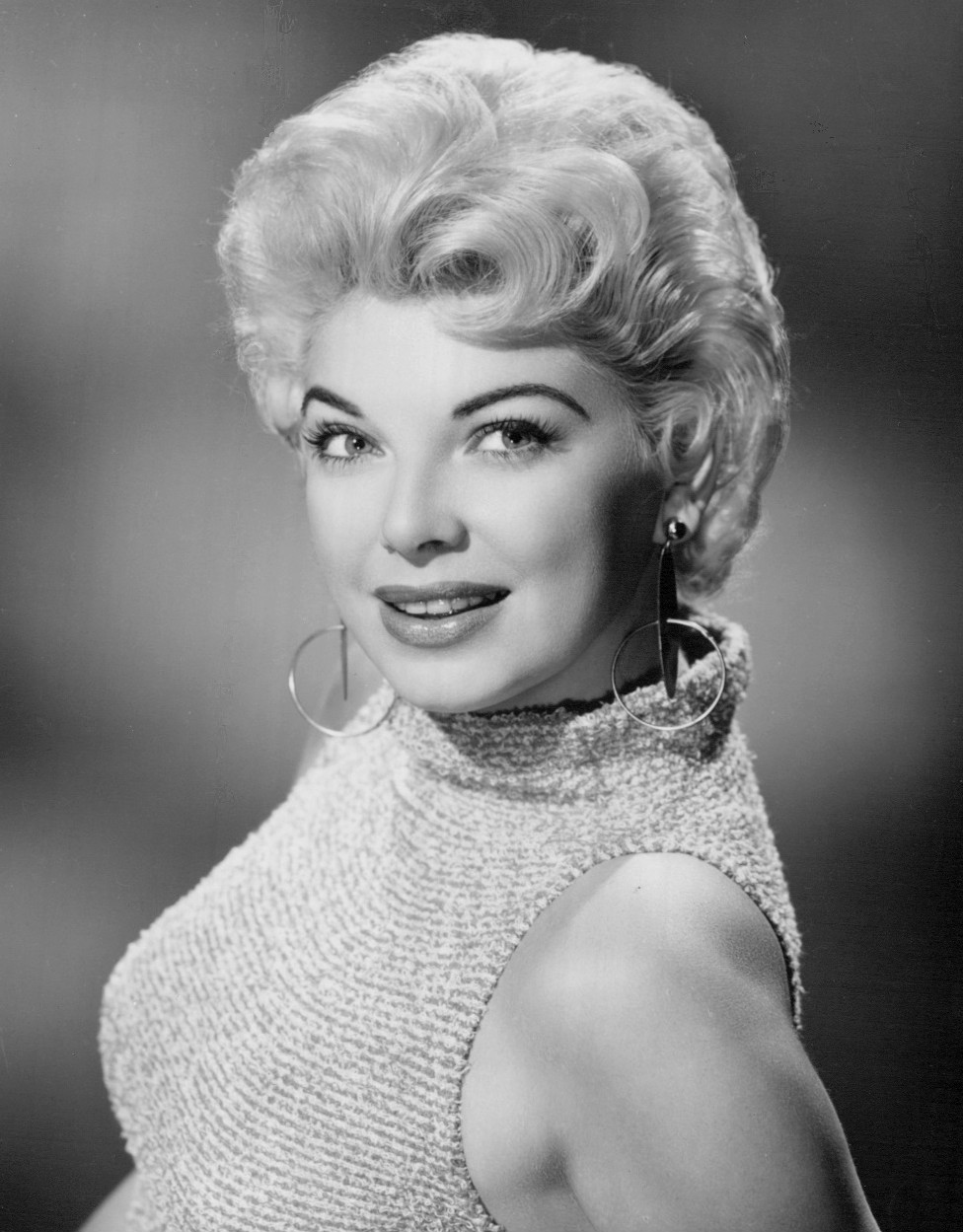 How tall is Barbara Nichols?